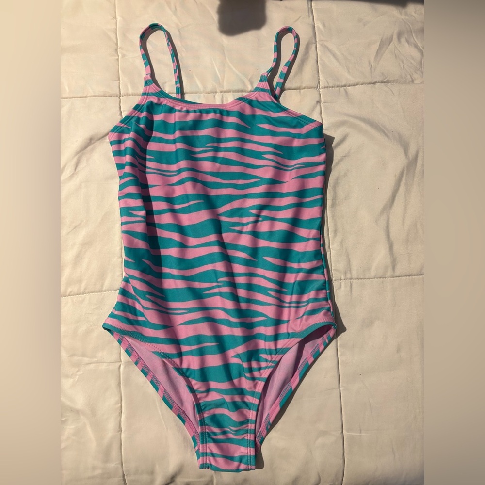 Girls Cat and Jack Swimsuit Size 8 NWOT
